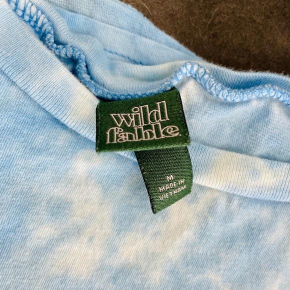 light blue & white tee with neon butterflies! 🦋 - Picture 4 of 4